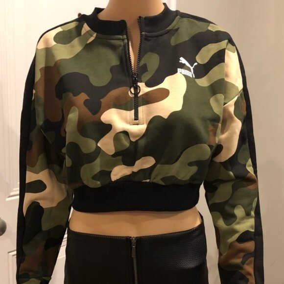 PUMA Camo Print Cropped Top - Picture 6 of 7